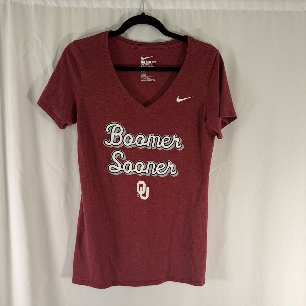 Nike Boomer Sooner T-Shirt Women's Medium Red V-Neck Short Sleeve Pullover